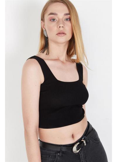 Kadın Siyah Kalın Askılı Triko Crop Top